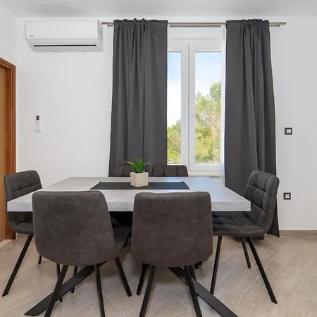 Schöne In Mit Wlan Apartment Pridraga